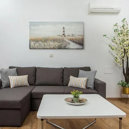 Bliss Luxury Apartment