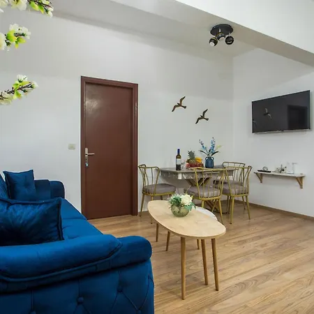 Bliss Luxury Apartment